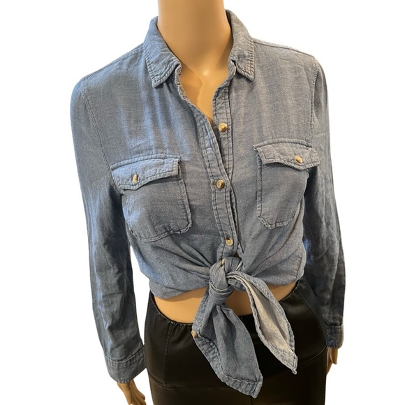 It’s chambray button up - Picture 10 of 12